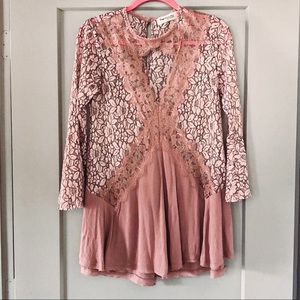 Mauve lace tunic